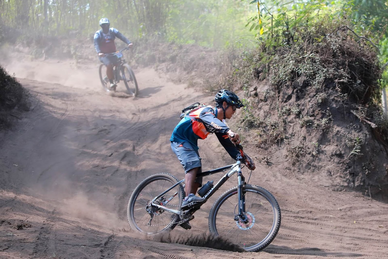 Balap Sepeda Gunung, Olahraga Ekstrem Paling Diminati 3 Jenis-Jenis Balap Sepeda Gunung yang Populer