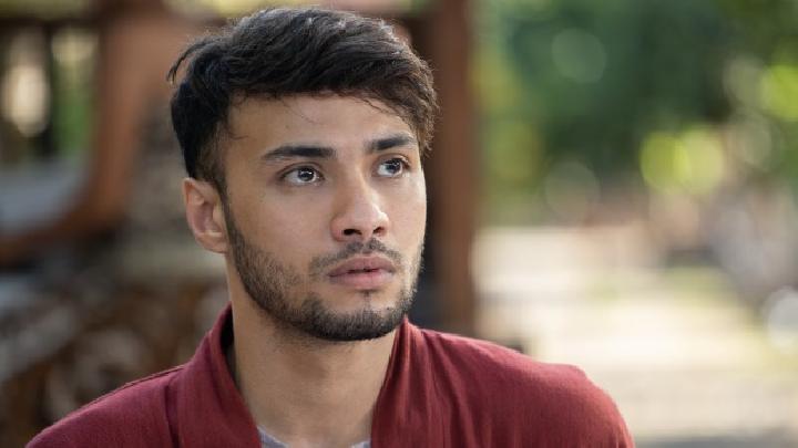 Refal Hady: Pesona dan Karisma di Layar Film Indonesia 2 Perjalanan Awal dan Transformasi Karier Refal Hady