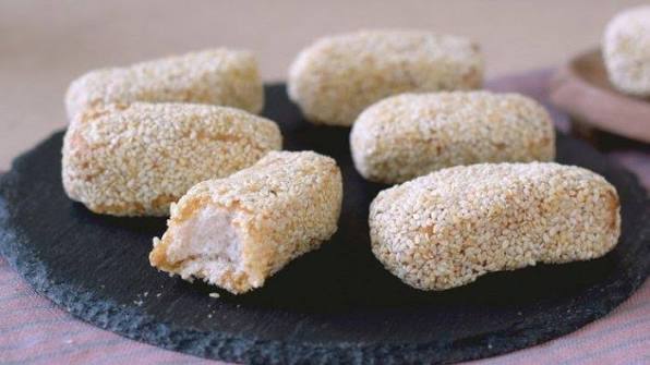 Kue Manco Bola Wijen