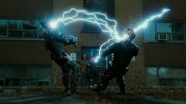 Code 8 Review: Sci-Fi Gelap yang Wajib Ditonton 2 Code 8 Membawa Konsep Superpower ke Dunia yang Lebih Kelam
